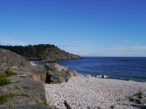 Eine weitere Bucht nur mit Kieselsteinen...